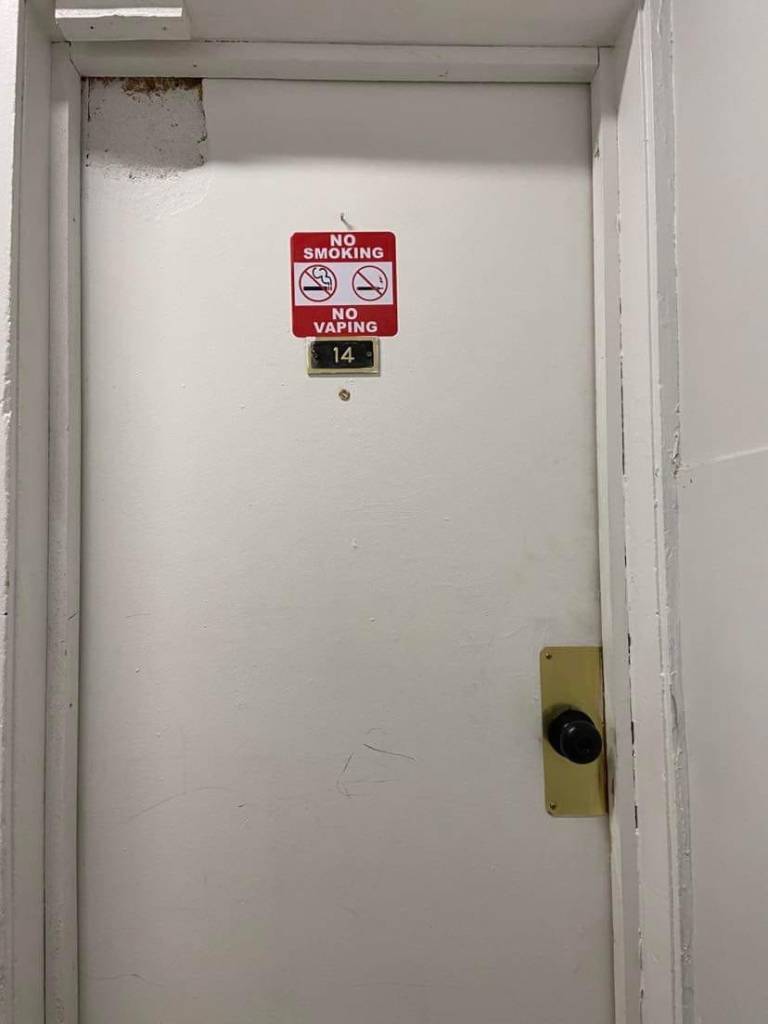 entryway door before renovation